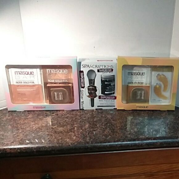 Glam Glo Dup and two Boxes of Masque Bar Masks - Picture 1 of 4